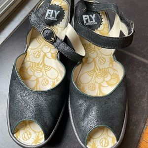 Fly London sandals. Gorgeous! Size 8.